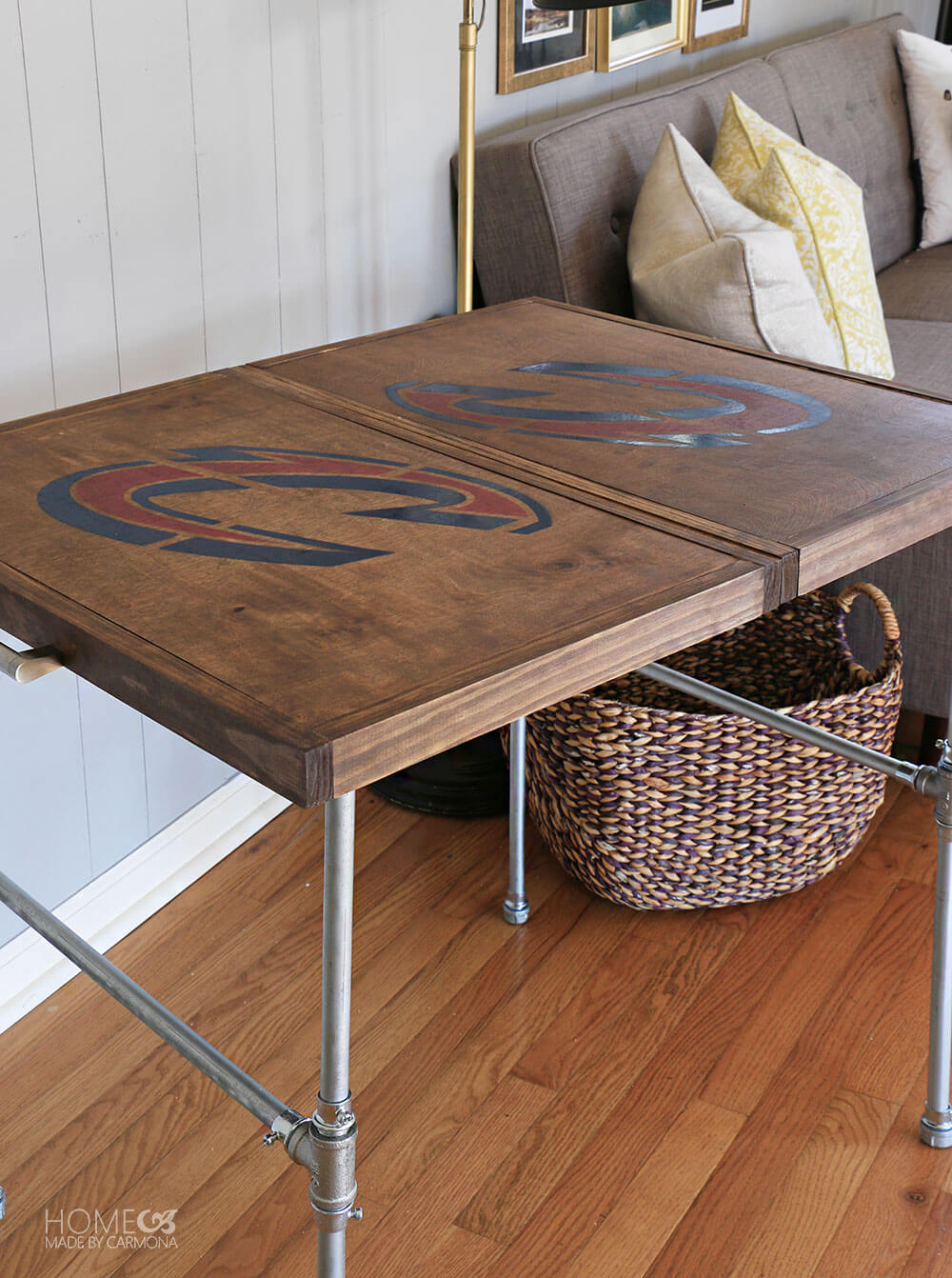 DIY Industrial Folding Table - Home Made by Carmona