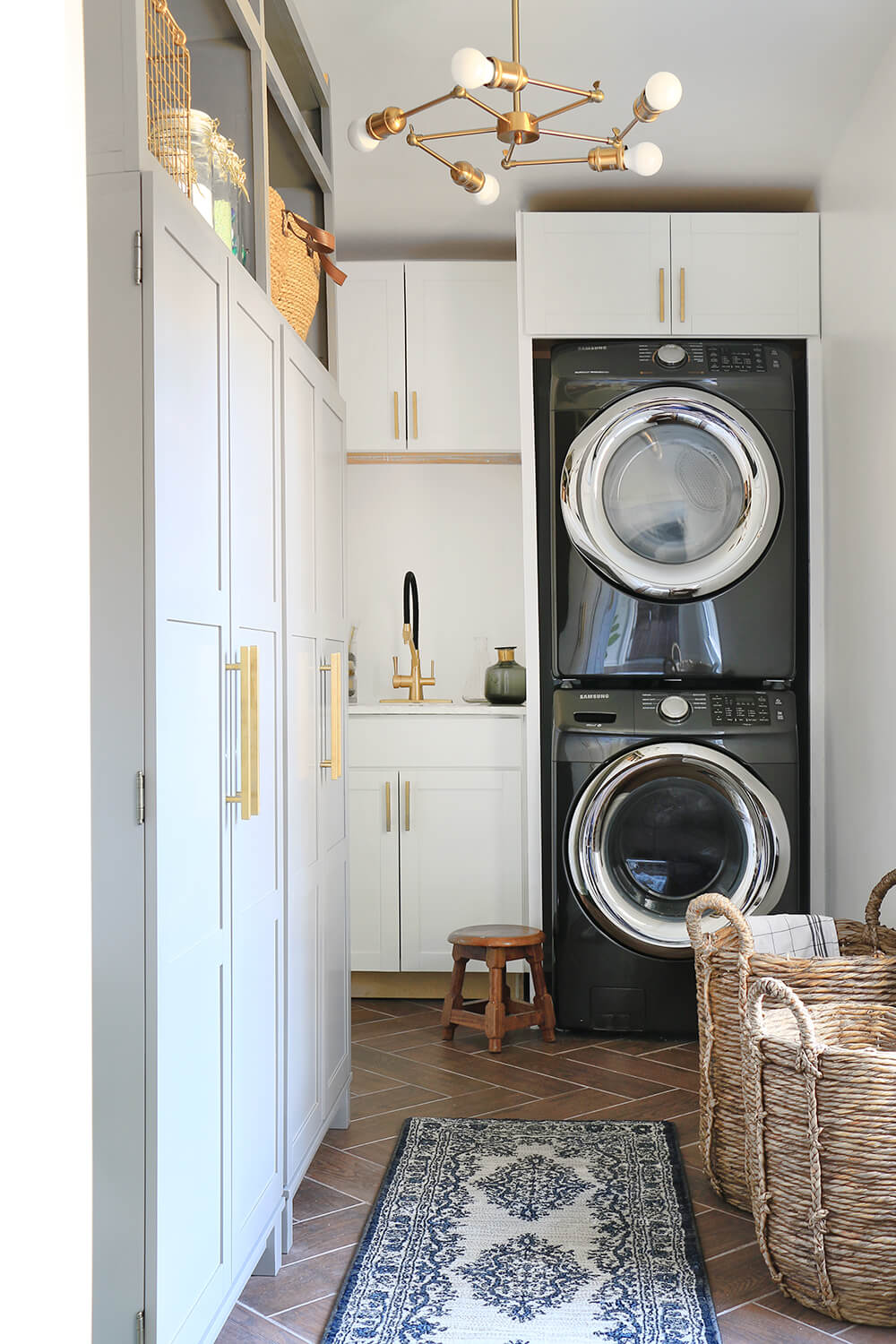 Laundry Room Makeover 